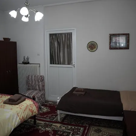 Lägenhet Trikala Apartments *