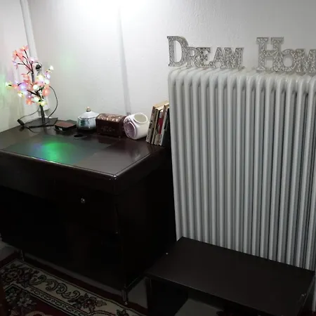 דירה Trikala Apartments *