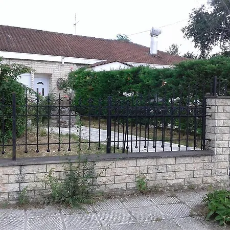 Trikala Apartments アパート Tríkala